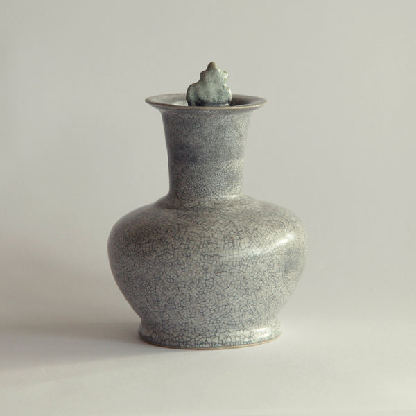Crackle Pot with Leaf, 2012